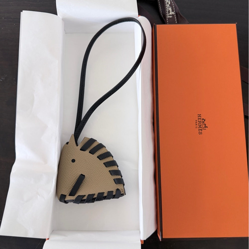 NWT Hermès Cheval Tresse bag charm